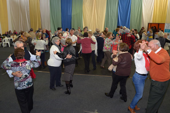Baile da Primavera junta seniores de todo o concelho