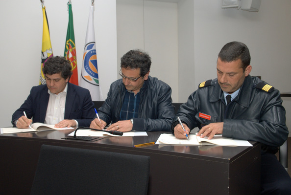 Câmara e bombeiros assinam protocolos de colaboração