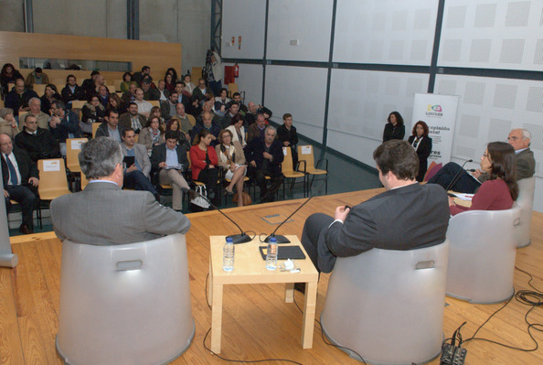 Loures em Congresso | Transferência de competências discutida em Sacavém