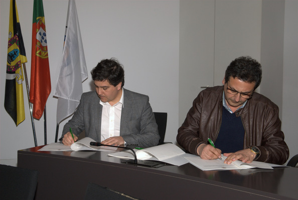 Protocolos assinados preveem mais de 1,7 milhões de euros