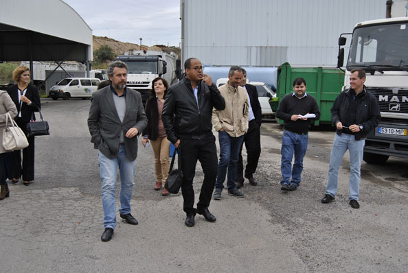 Presidente da Câmara Distrital de Água Grande reúne com os SIMAR 