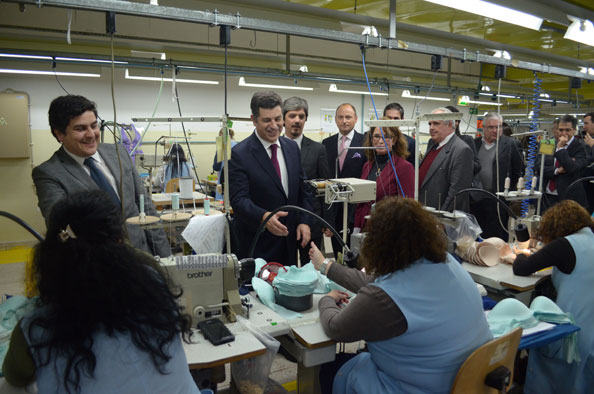 Maior empregadora têxtil do concelho continua de portas abertas