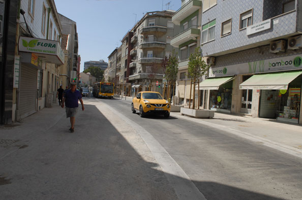 Reabertura ao trânsito da Avenida de Moscavide
