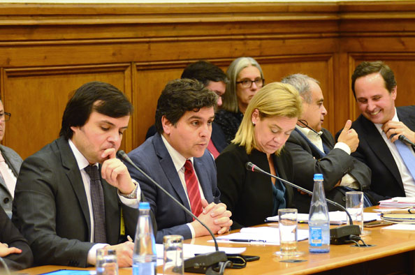 Loures defende na Assembleia da República a expansão do Metro no concelho