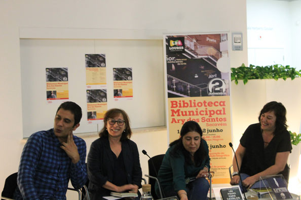 Escritor Sandro William Junqueira na Biblioteca Ary dos Santos