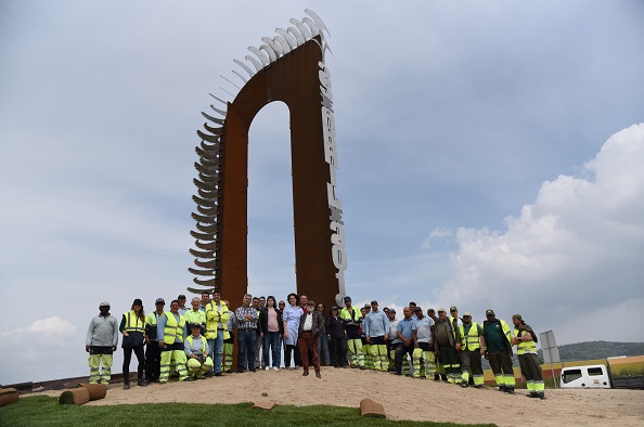 inauguração monumento 25 abril 1