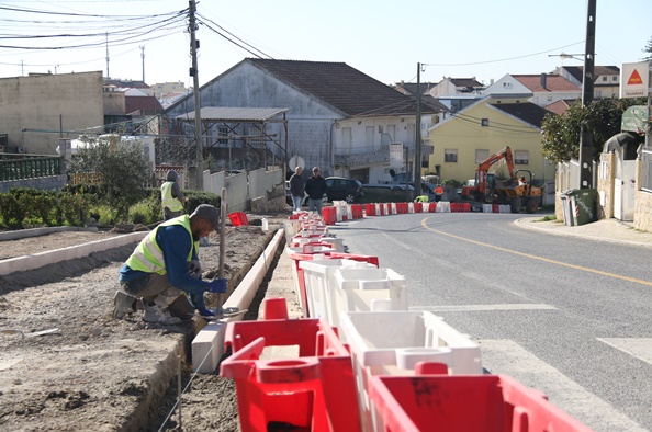 Urbanismo_comunicações_Entrega de alvará UGT5_3
