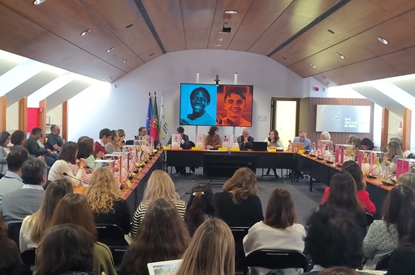 Livro Histórias de Esperança realça igualdade e integração em Loures 1